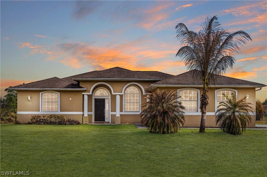 906 Cortez Ave., Lehigh Acres, FL 33972