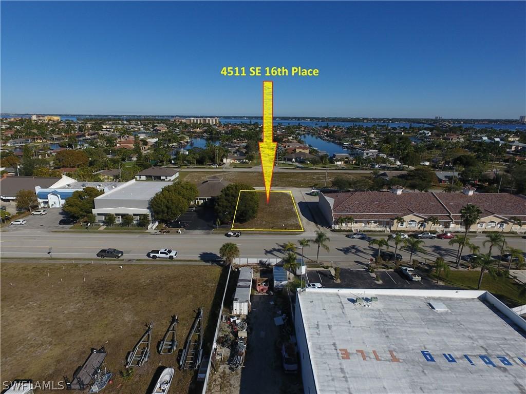 4511 SE 16th Pl., Cape Coral, FL 33904