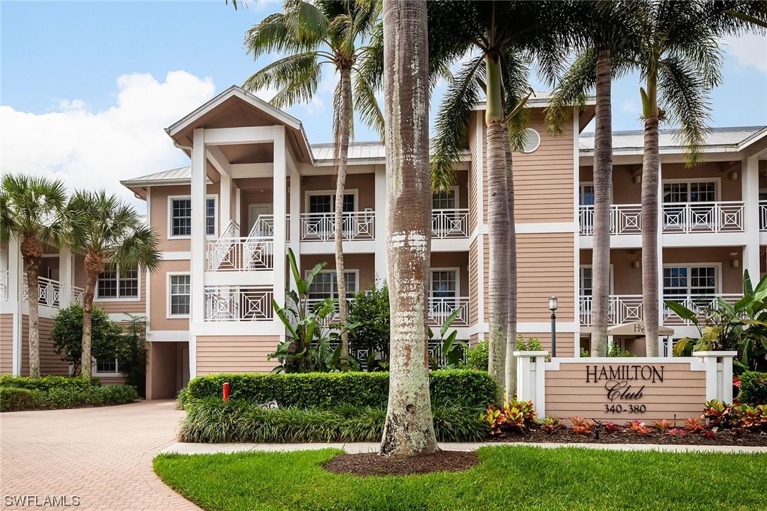 360 7th Ave. #4, Naples, FL 34102