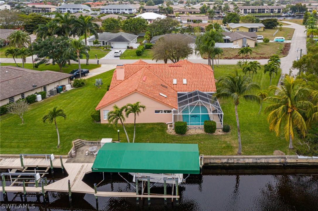 3805 SE 12th Pl., Cape Coral, FL 33904