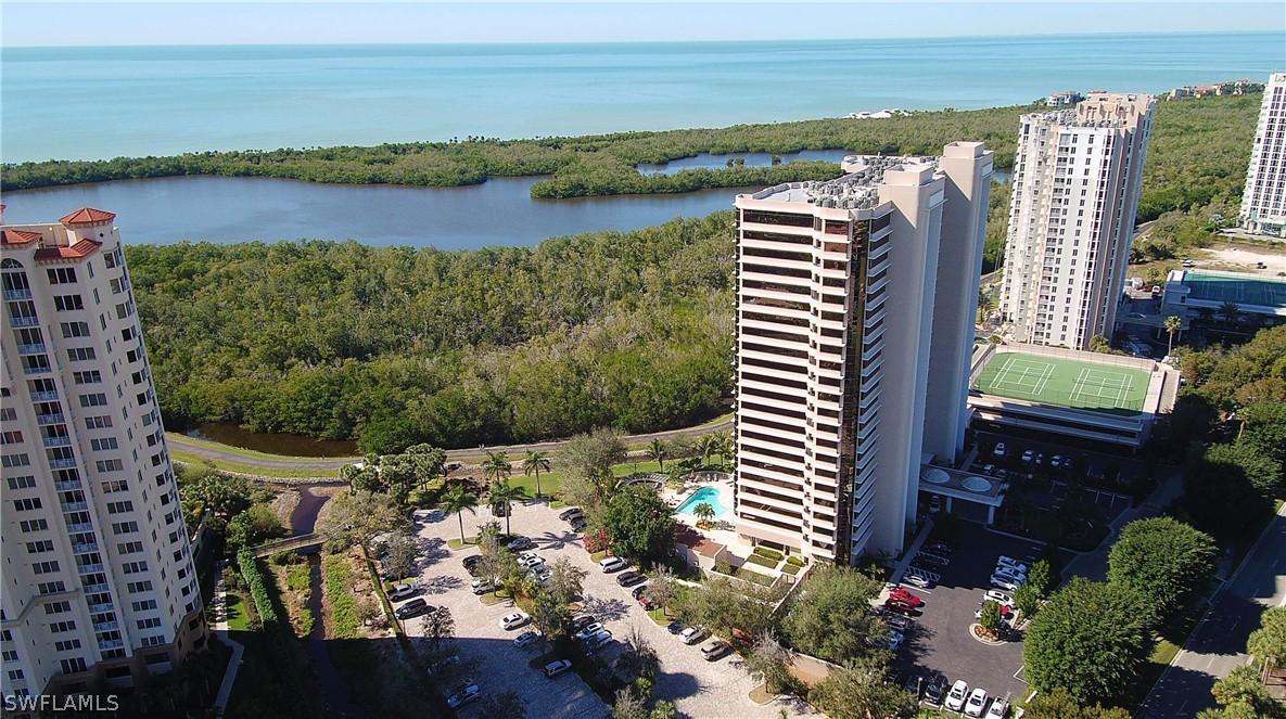 6825 Grenadier Blvd. #304, Naples, FL 34108