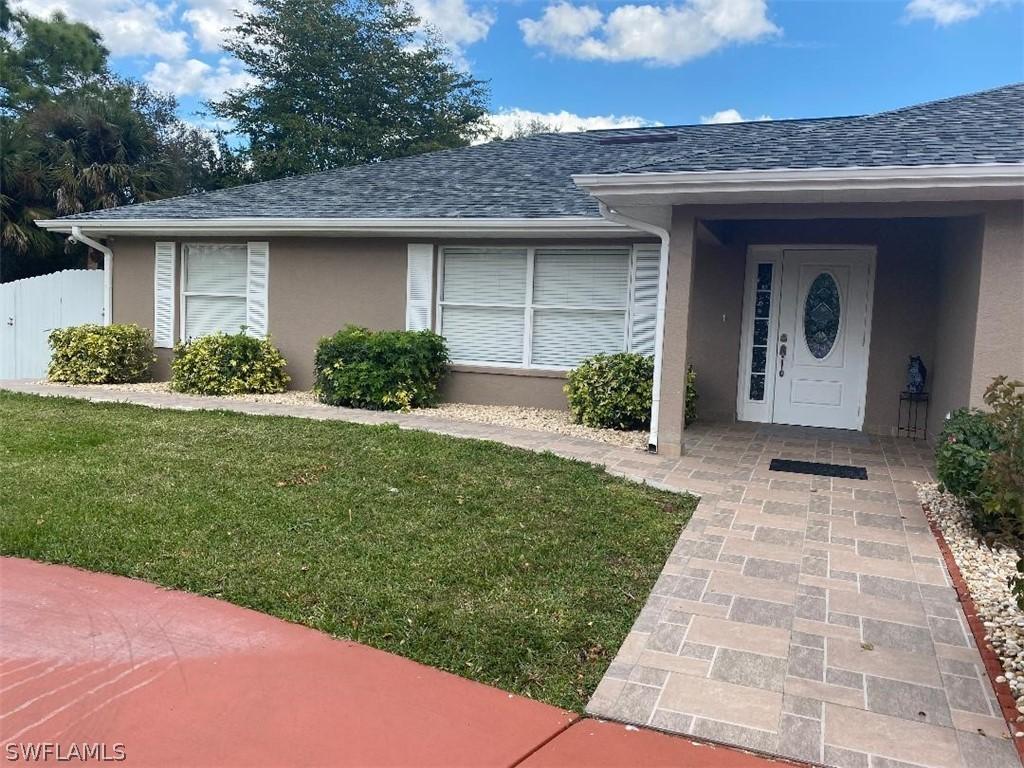 706 Lincoln Ave., Lehigh Acres, FL 33972