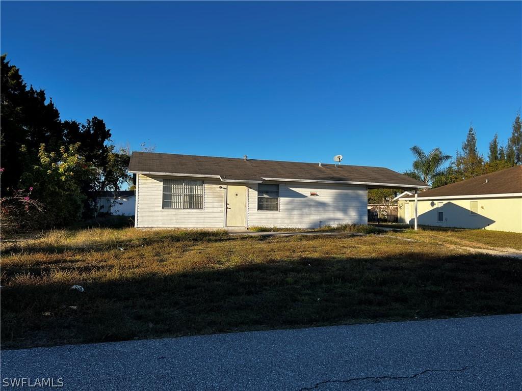 1120 Gifford Ave., Lehigh Acres, FL 33936