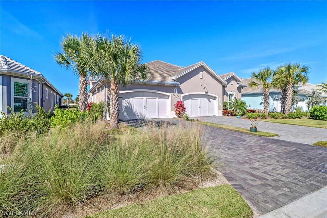 5835 Haiti Dr., Naples, FL 34113