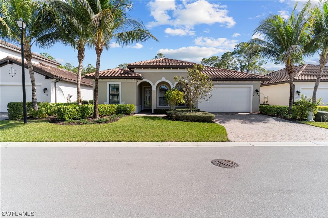 4464 Tamarind Way, Naples, FL 34119