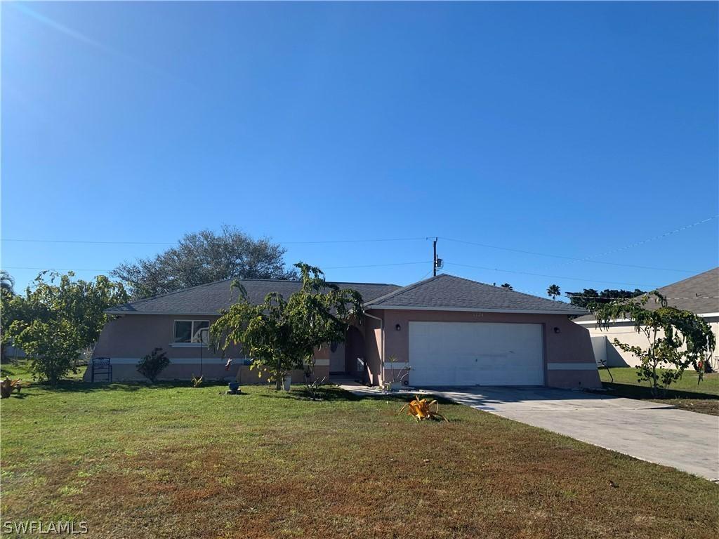 1724 SW 2nd Pl., Cape Coral, FL 33991