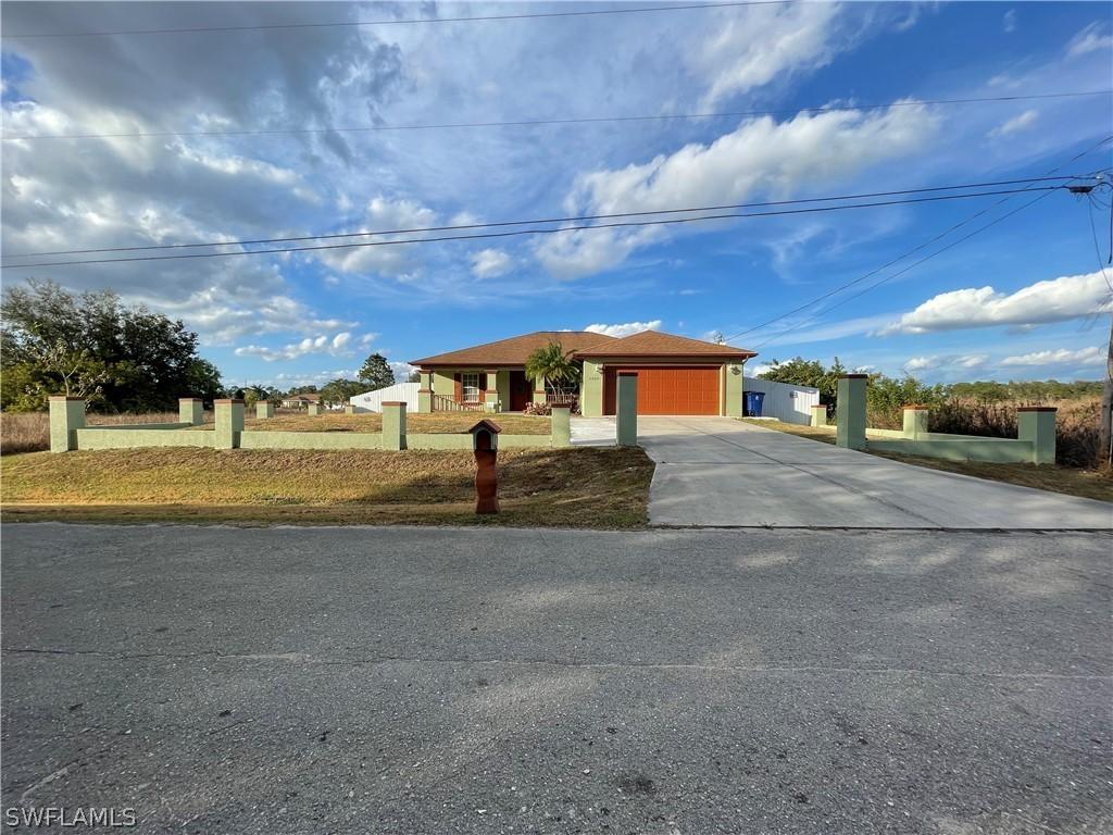 3808 4th St., Lehigh Acres, FL 33976