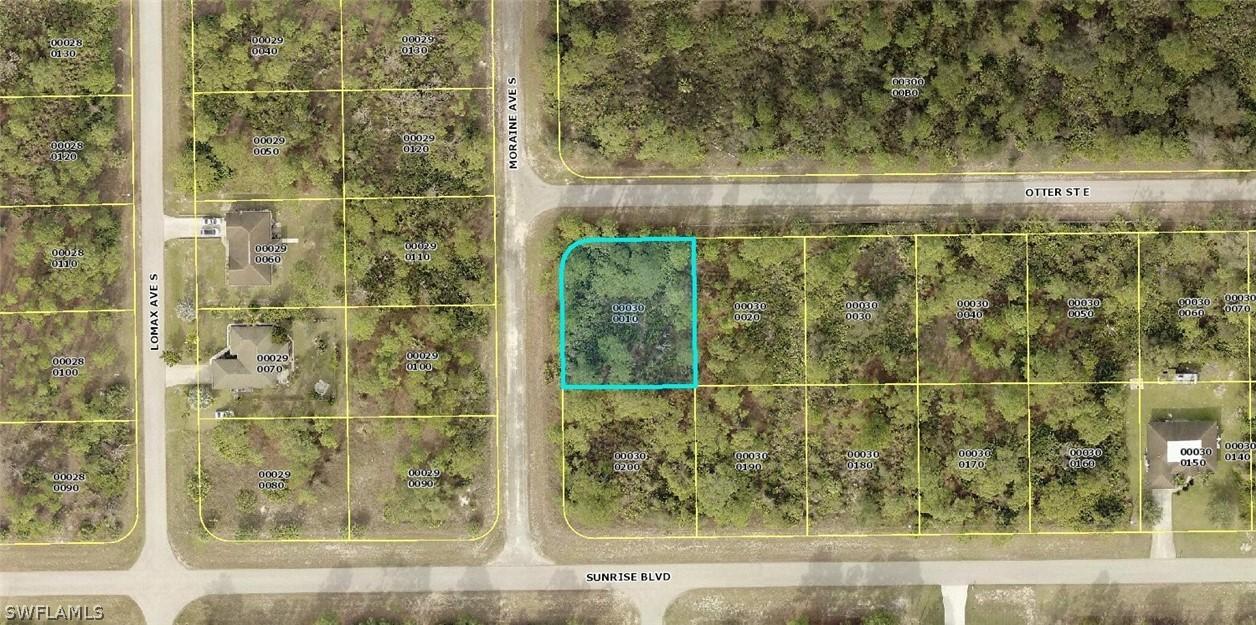 726 Otter St., Lehigh Acres, FL 33974