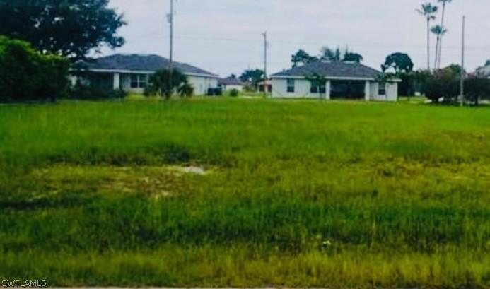 909 SW 16th Ter., Cape Coral, FL 33991