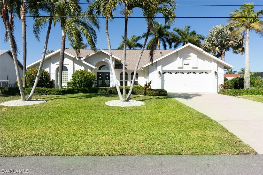 1125 54th Ln., Cape Coral, FL 33914
