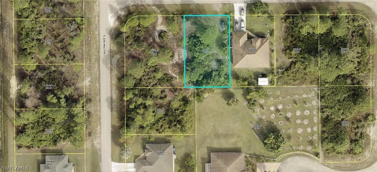 506 Trinity St., Lehigh Acres, FL 33974