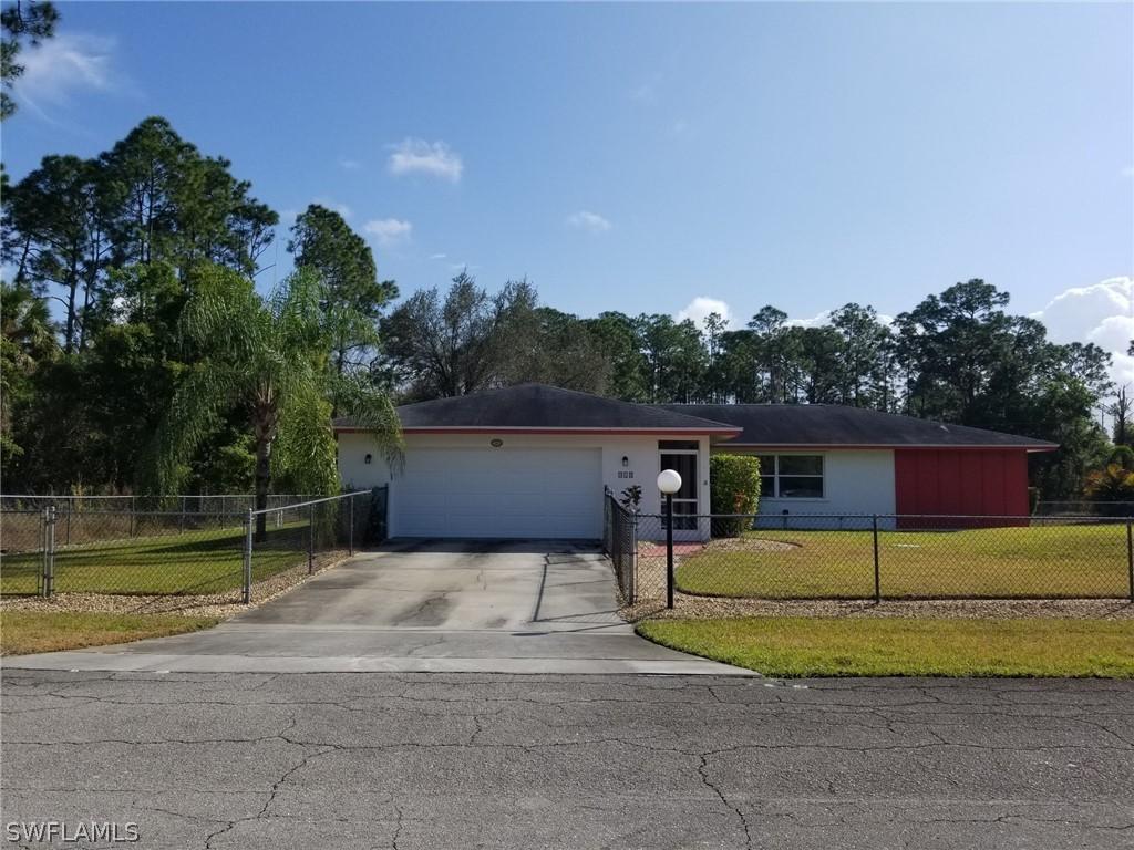310 Robert Ave., Lehigh Acres, FL 33936