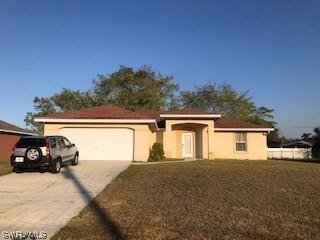 3229 SW 11th Pl., Cape Coral, FL 33914