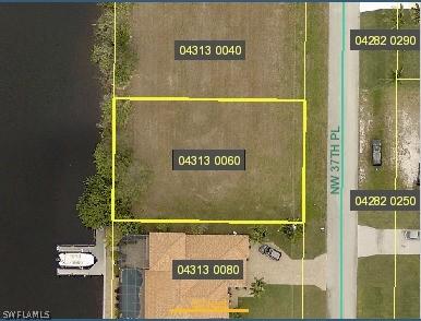 1652 NW 37th Pl., Cape Coral, FL 33993