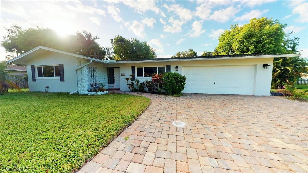 578 Sanford Dr., Fort Myers, FL 33919