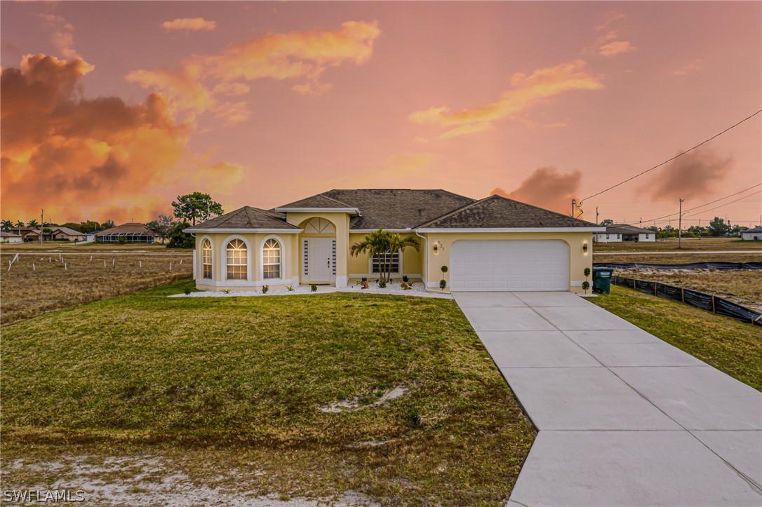 921 NW 8th Pl., Cape Coral, FL 33993