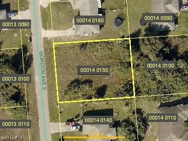 737/739 Gordon Ave., Lehigh Acres, FL 33973