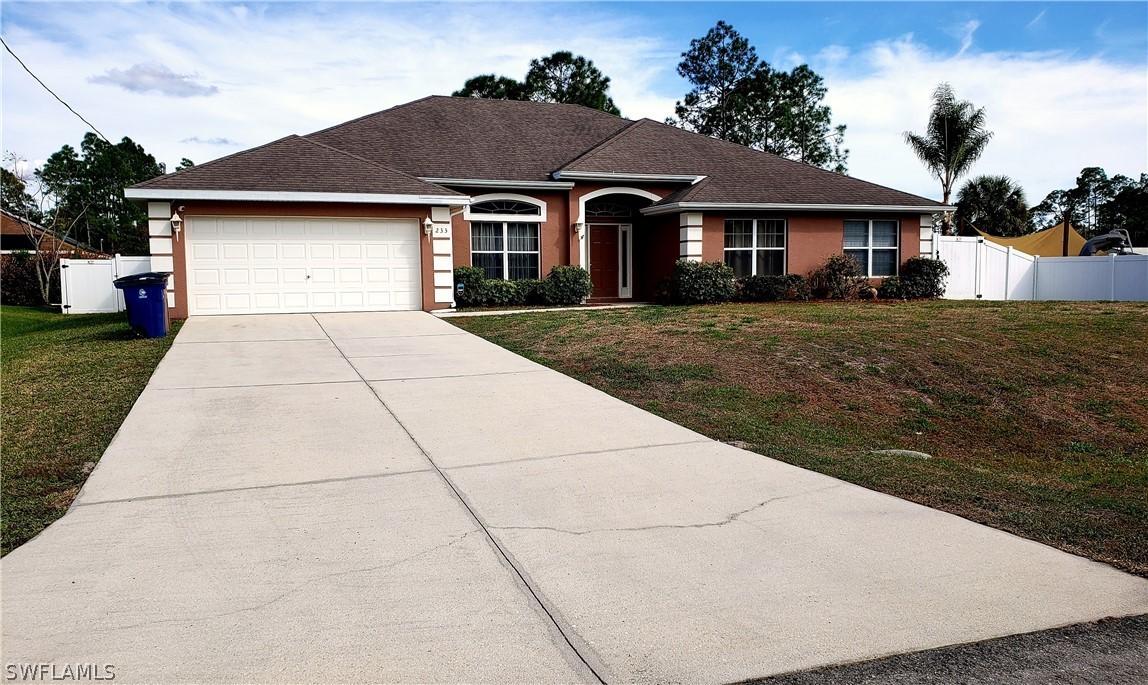 233 Nashville Ave., Lehigh Acres, FL 33974