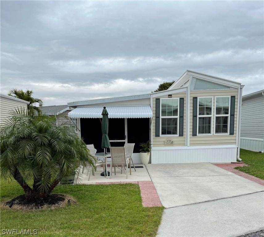 4710 Split Log Ln., Estero, FL 33928