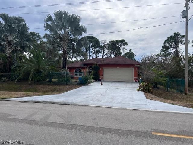 916 Milwaukee Blvd., Lehigh Acres, FL 33974