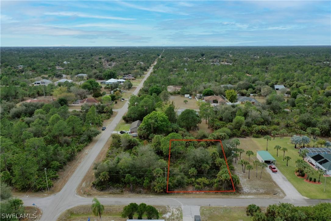 703 Washington Ave., Lehigh Acres, FL 33972