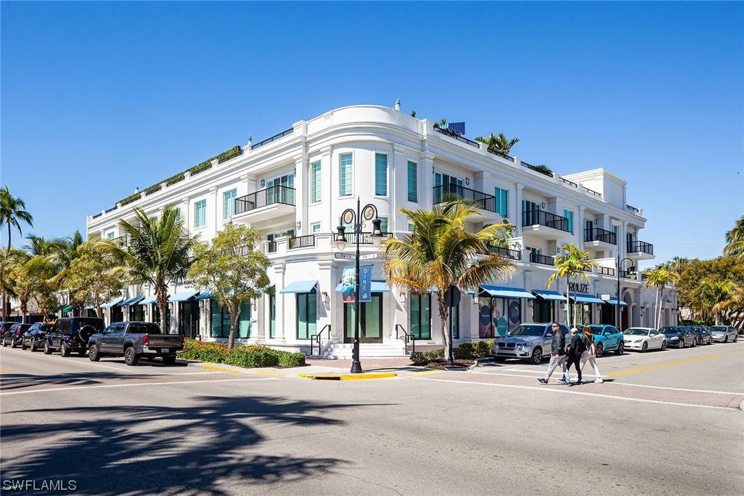 490 5th St. #303, Naples, FL 34102