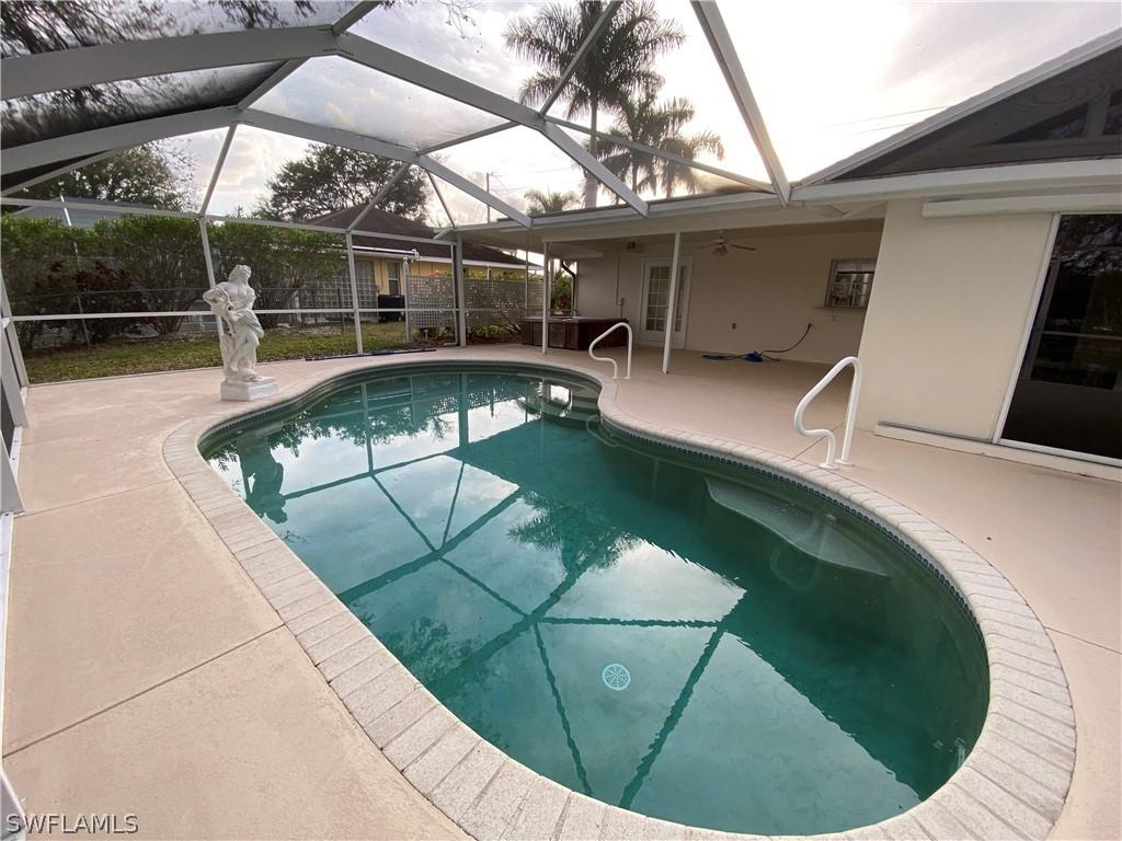 35 SE 20th Ct., Cape Coral, FL 33990