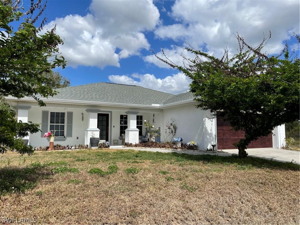 1211 Antonio St., Lehigh Acres, FL 33974