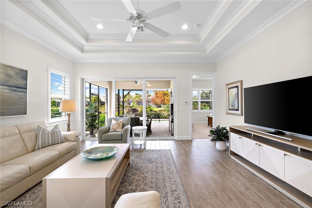 5665 Highbourne Dr., Naples, FL 34113