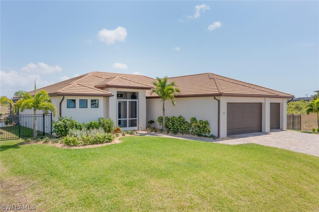 1221 NW 35th Ave., Cape Coral, FL 33993