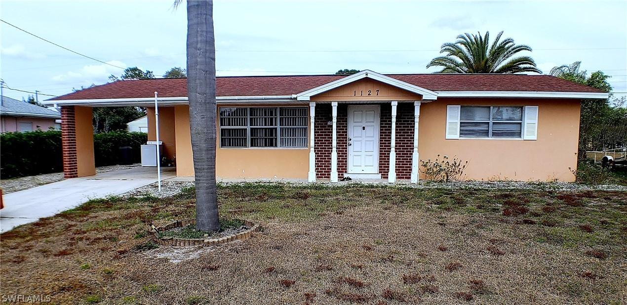 1127 Gifford Ave., Lehigh Acres, FL 33936