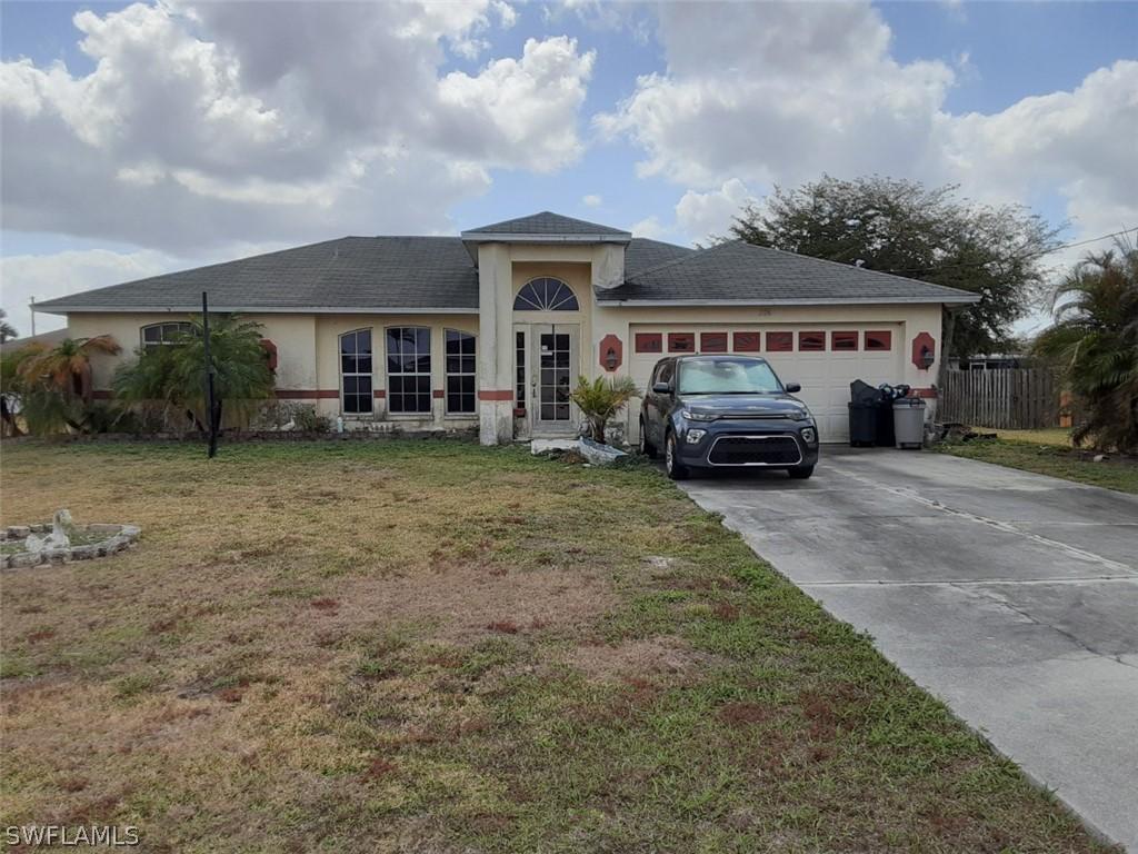 206 Blackstone Dr., Fort Myers, FL 33913