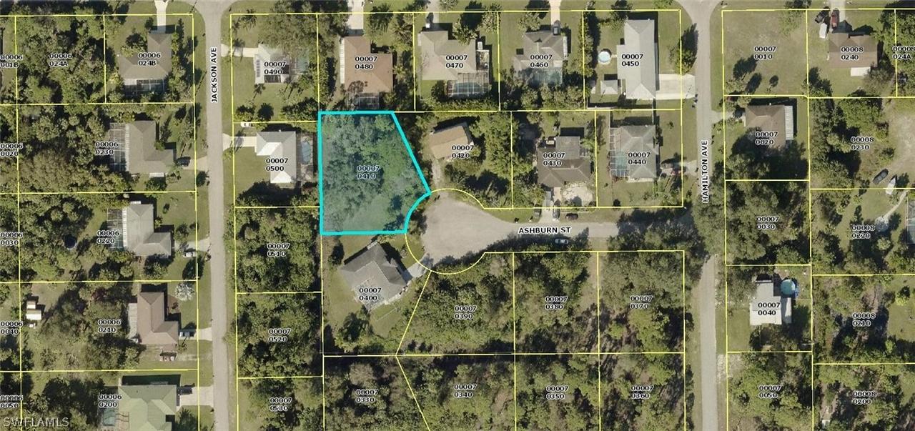 2906 Ashburn St., Lehigh Acres, FL 33972