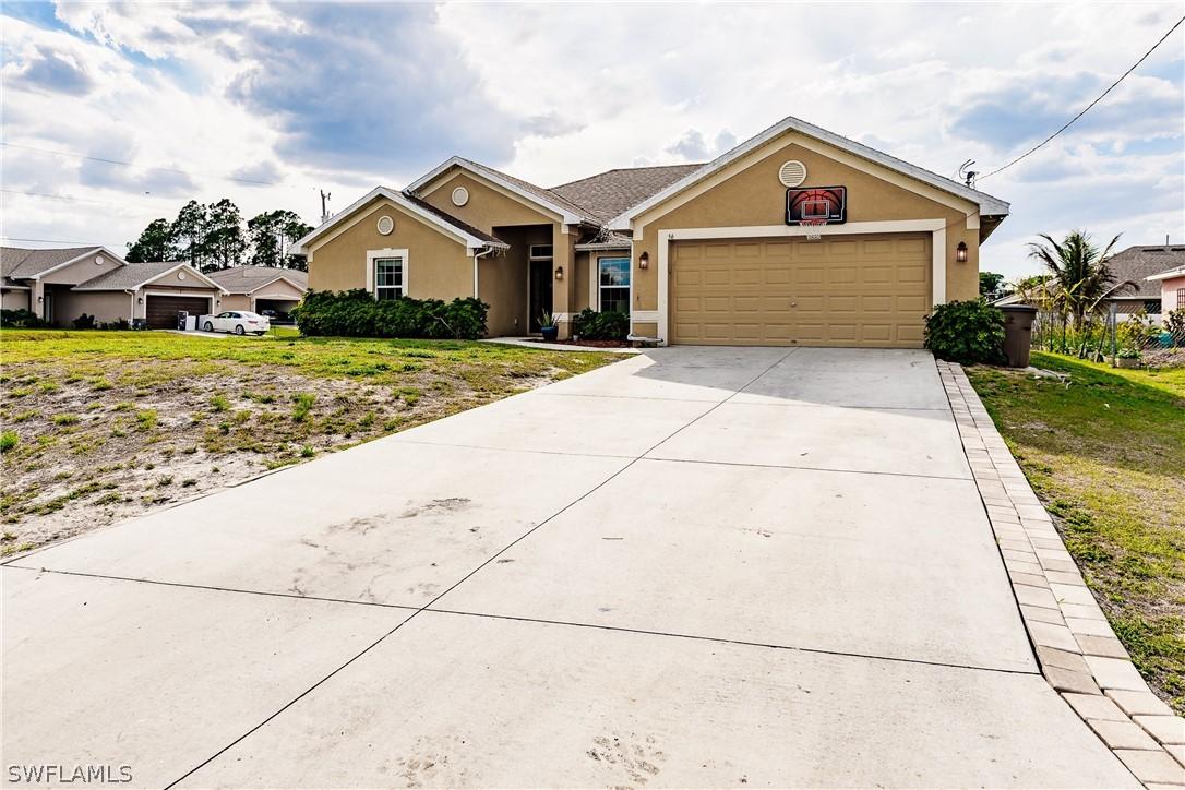56 Queen Ct., Lehigh Acres, FL 33976