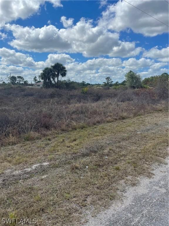 748 Foxtail St., Lehigh Acres, FL 33974