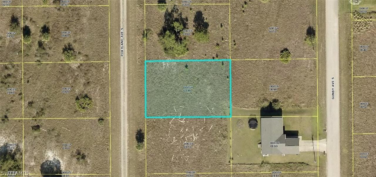 1033 Portland Ave., Lehigh Acres, FL 33974