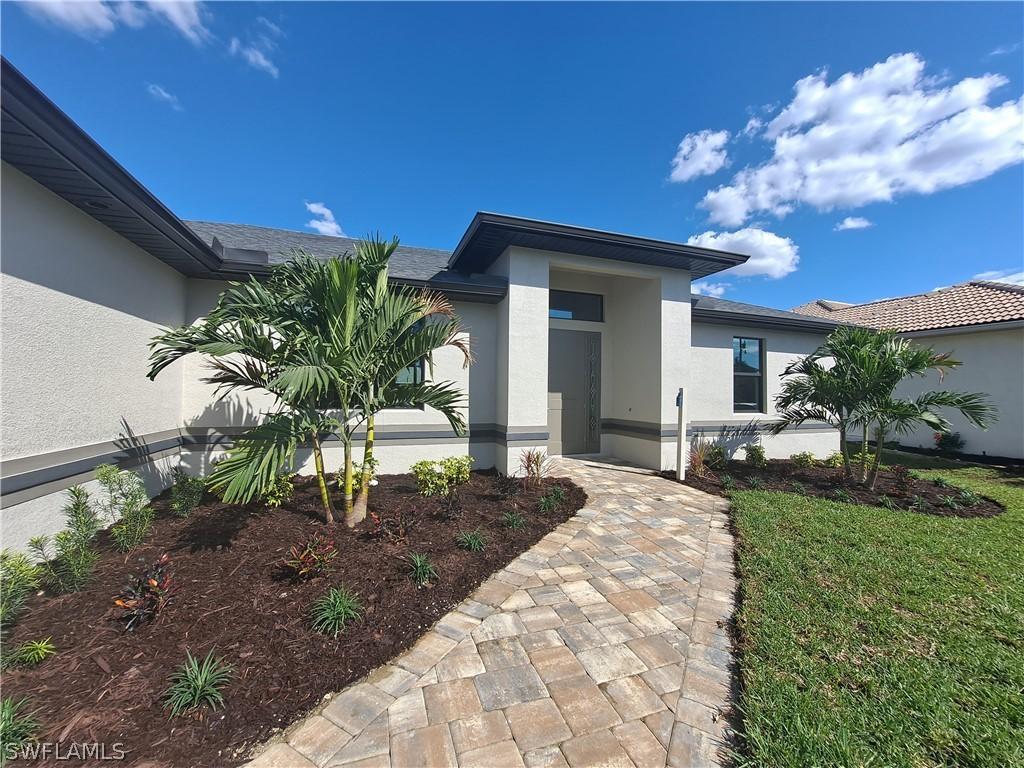 423 SW 39th Ave., Cape Coral, FL 33991