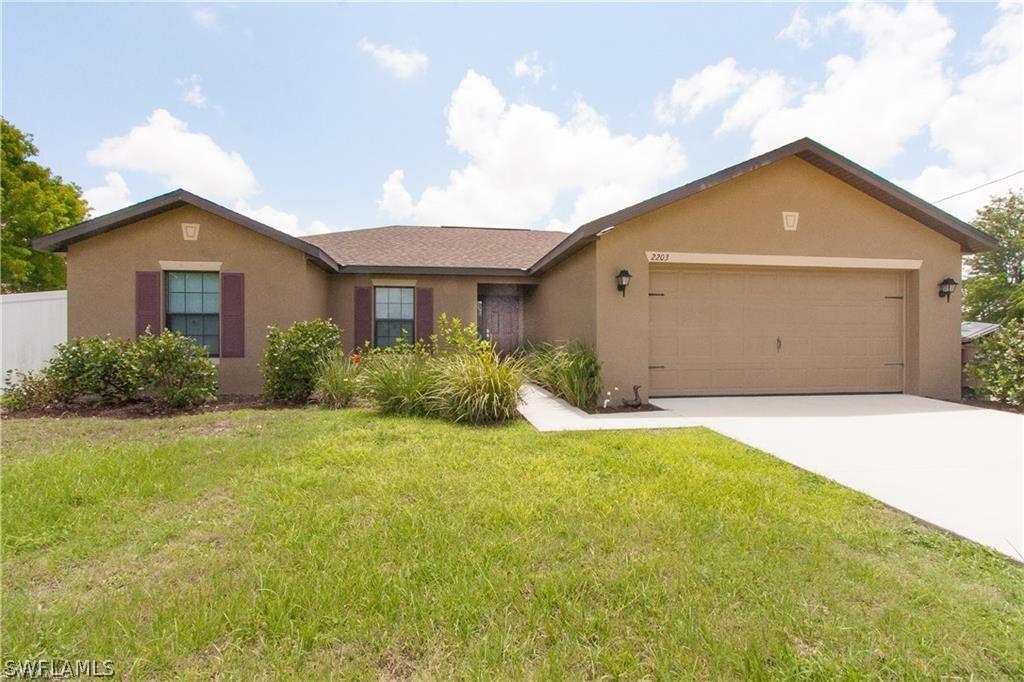2203 SW 11th Ct., Cape Coral, FL 33991