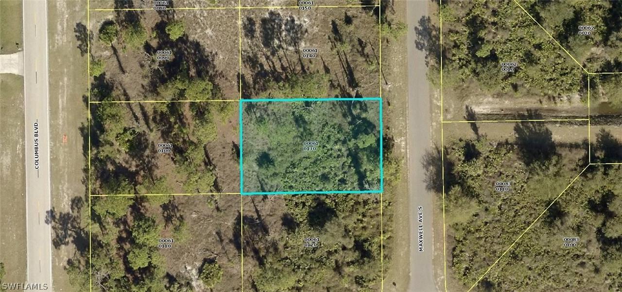 1032 Maxwell Ave., Lehigh Acres, FL 33974