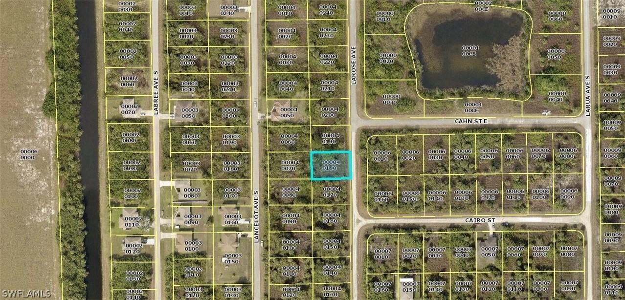 324 Larose Ave., Lehigh Acres, FL 33974