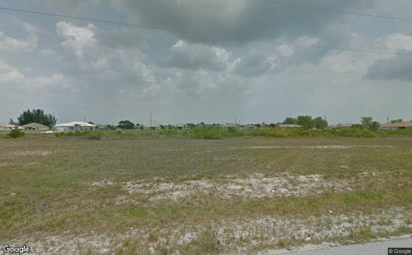 1735 NW 7th Ave., Cape Coral, FL 33993