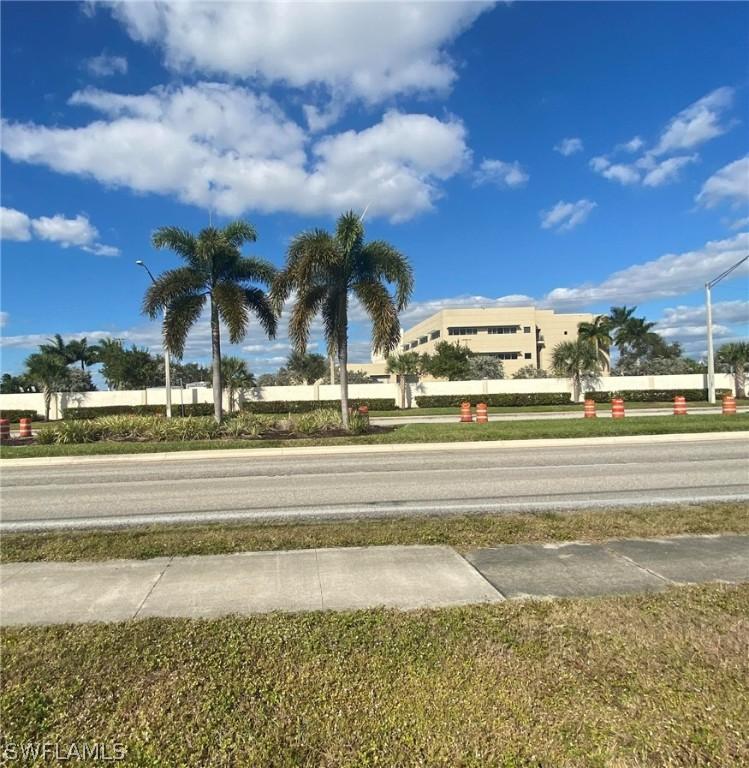 612 Nicholas Pkwy., Cape Coral, FL 33990