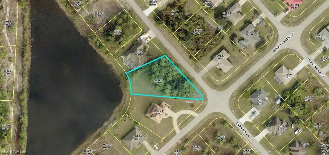 646 Dubarry Ave., Lehigh Acres, FL 33974