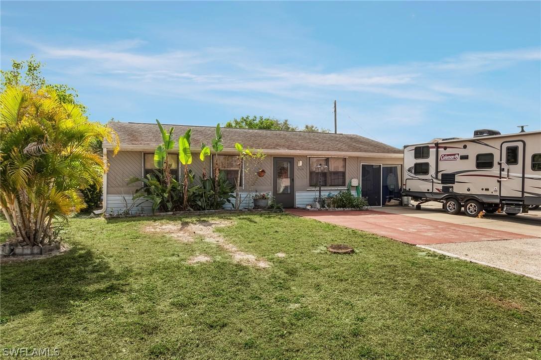 2164 Brandon St., Fort Myers, FL 33907