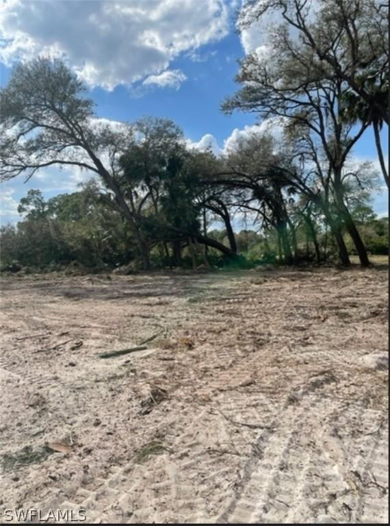 2520 Betty Pl., Lehigh Acres, FL 33971