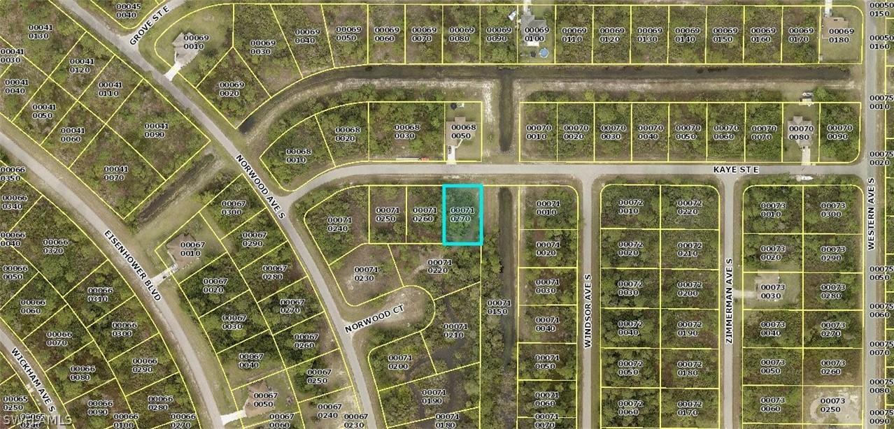 1012 Kaye St., Lehigh Acres, FL 33974