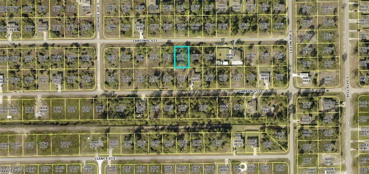 748 Cardinal St., Lehigh Acres, FL 33974