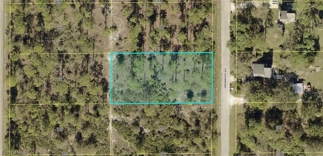 1307 Greenwood Ave., Lehigh Acres, FL 33972