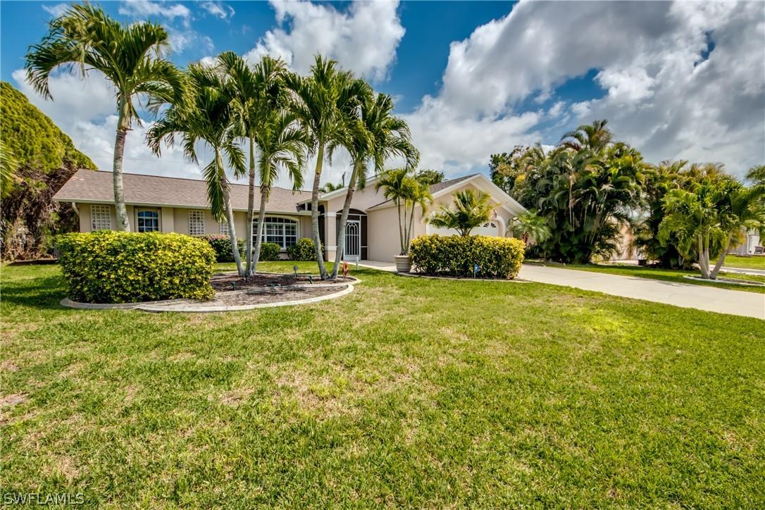 625 SE 21st Ave., Cape Coral, FL 33990