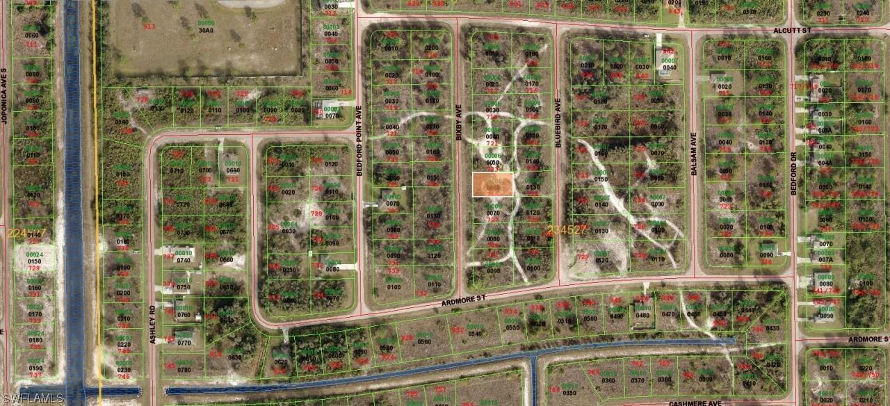 725 Bixby Ave., Lehigh Acres, FL 33974